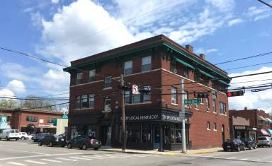 Main picture of 210 Woodland Ave