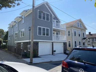 Main picture of 169 Transit St