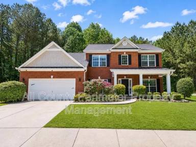 Main picture of 380 Simonton Crest Dr