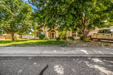 Main picture of 500 Galena Dr