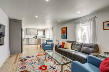 Main picture of 407 College Ave