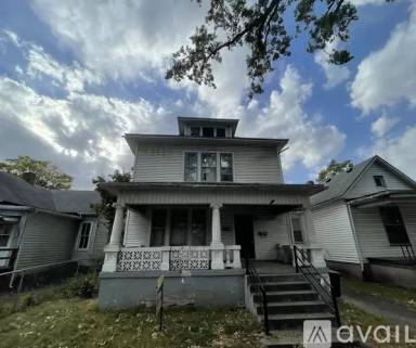 Main picture of 1005 S 8th St