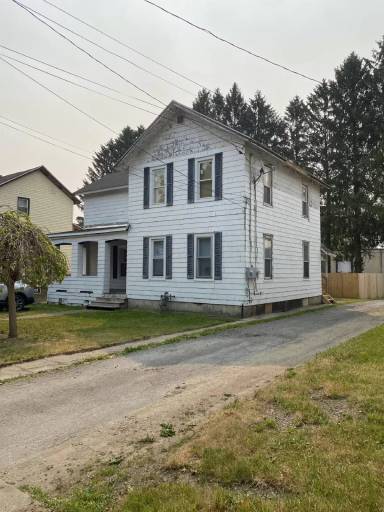 Main picture of 114 E Elmwood Ave
