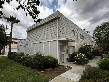 Main picture of 1434 Highland Ave