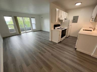 Main picture of 351 Vuemont Pl NE