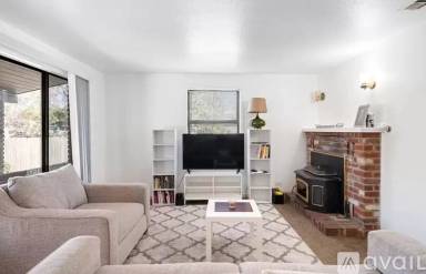 Main picture of 1549 Virginia Ave