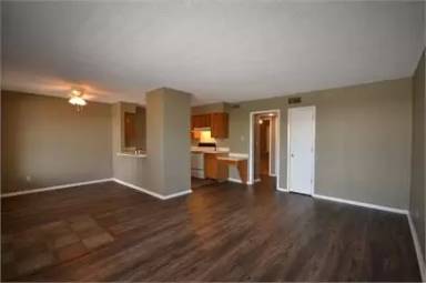 Main picture of 1500 W. Nettleship St. - 04