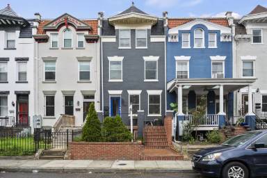 Main picture of 3528 13th St NW