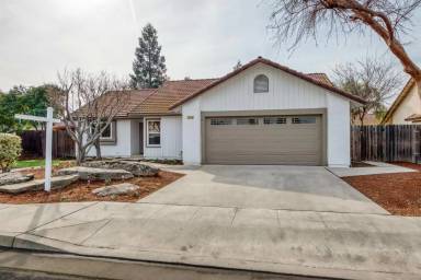 Main picture of 2566 Menlo Ave