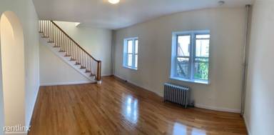 Main picture of 212 Grand St