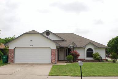 Main picture of 7900 Pebblebrook Dr