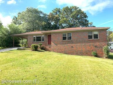 Main picture of 2512 7th St NE