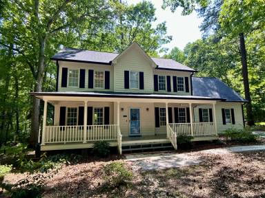 Main picture of 500 Stronwood Ct
