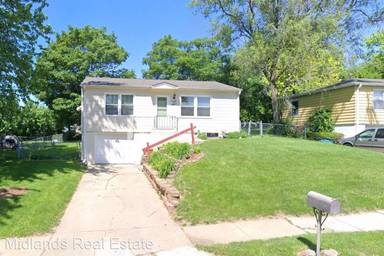 Main picture of 7618 S 22nd St