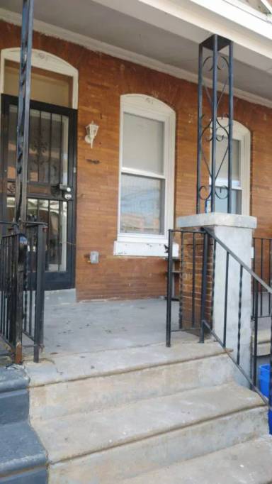 Main picture of 1744 N Wilton St