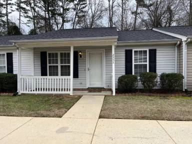 Main picture of 2551 Ambassador Ct