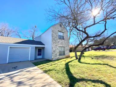Main picture of 106 Hughson Ct