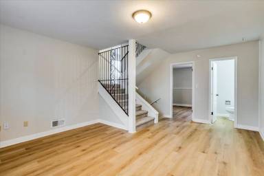 Main picture of 3109 E Funston St