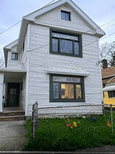 Main picture of 3152 W 48th St