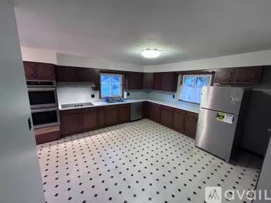 Main picture of 12 Vine St