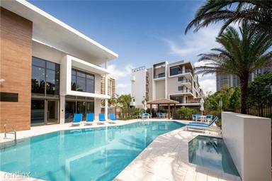 Main picture of 3040 N Ocean Blvd