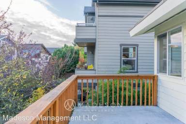 Main picture of 2601 NW 58th St