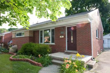 Main picture of 9403 Lathers St