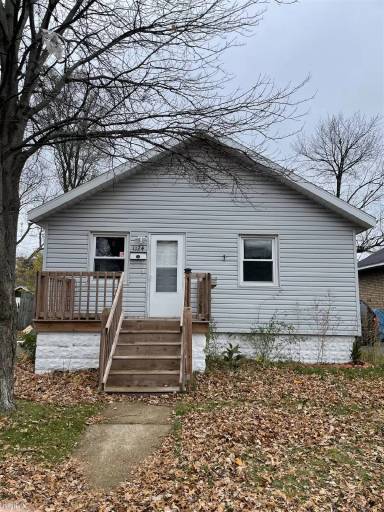 Main picture of 1124 E Larch Ave
