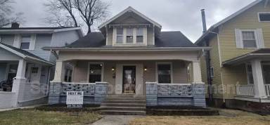 Main picture of 605 Nuttman Ave