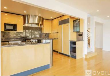 Main picture of 107 Marion Ave