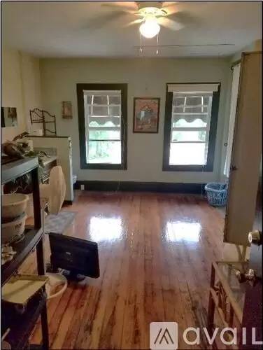 Main picture of 623 S Palmetto Ave
