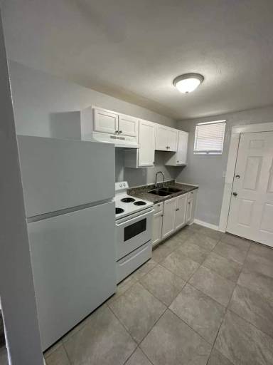 Main picture of 1230 W 3rd St