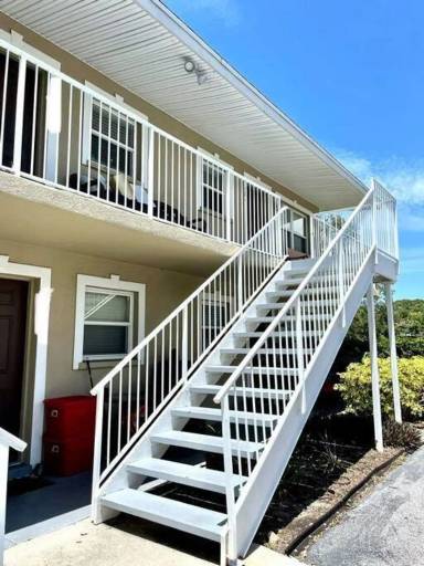 Main picture of 2040 Arlington St