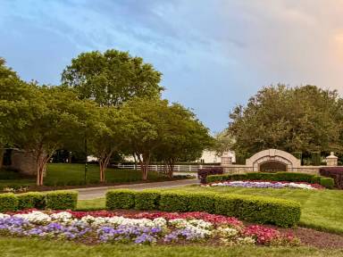 Main picture of 2537 Springhaven Dr