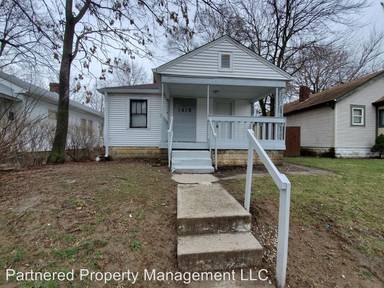 Main picture of 1619 S Randolph St