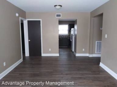 Main picture of 220 Somerville Rd SE