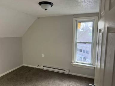 Main picture of 140 N Meadow St