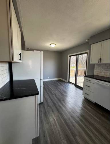 Main picture of 4112 N 84th St