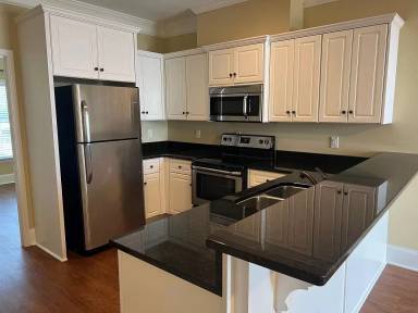 Main picture of 1549 Craig St