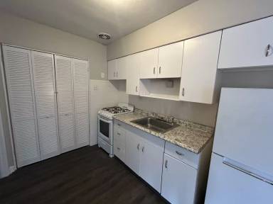 Main picture of 8035 Gravois Rd