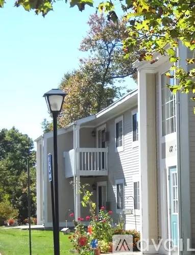 Main picture of 98 N Lester St