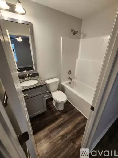 Main picture of 1028 Robbins St