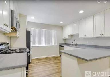 Main picture of 557 Troy Dr
