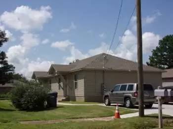 Main picture of 2413 Court St