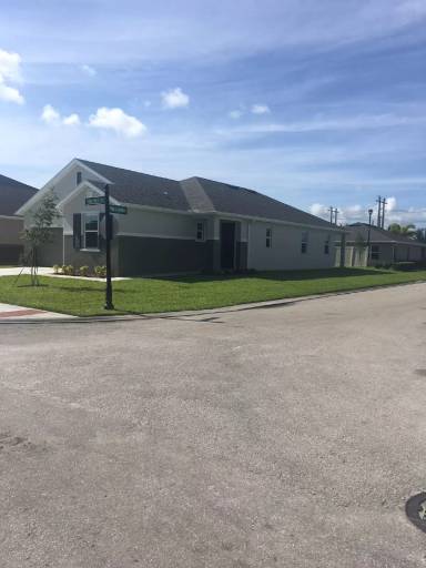 Main picture of 5240 NW Pine Trail Cir