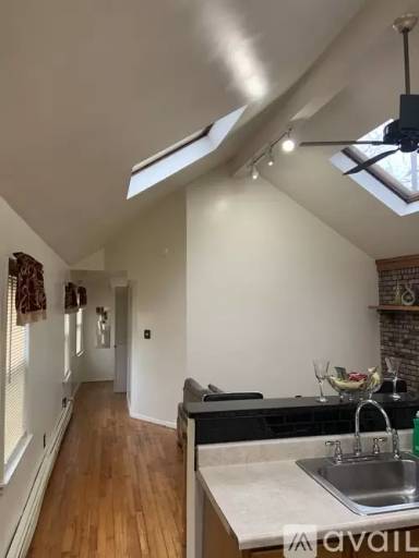 Main picture of 527 Cameron St