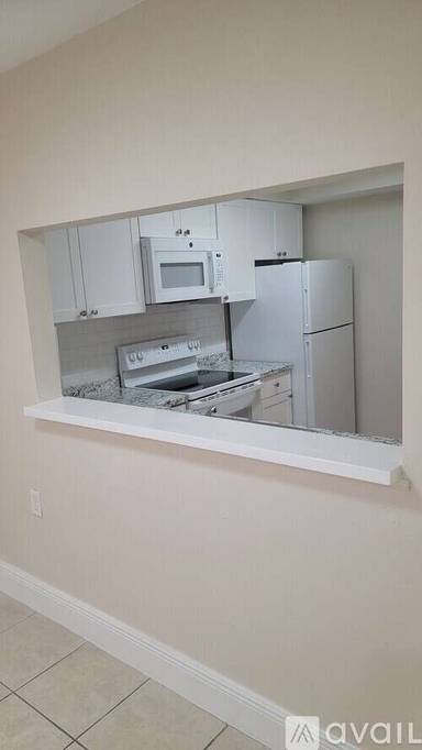 Main picture of 11243 N Kendall Dr