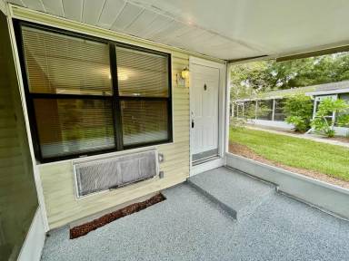 Main picture of 4055 E Michigan St