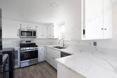 Main picture of 1011 Bush St