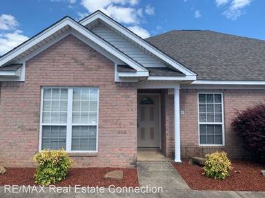 Main picture of 61 Cardinal Ln